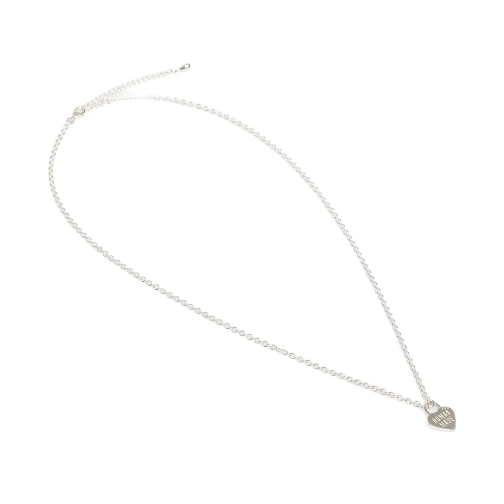 Серебряное колье в форме сердца Серебряное колье в форме сердца