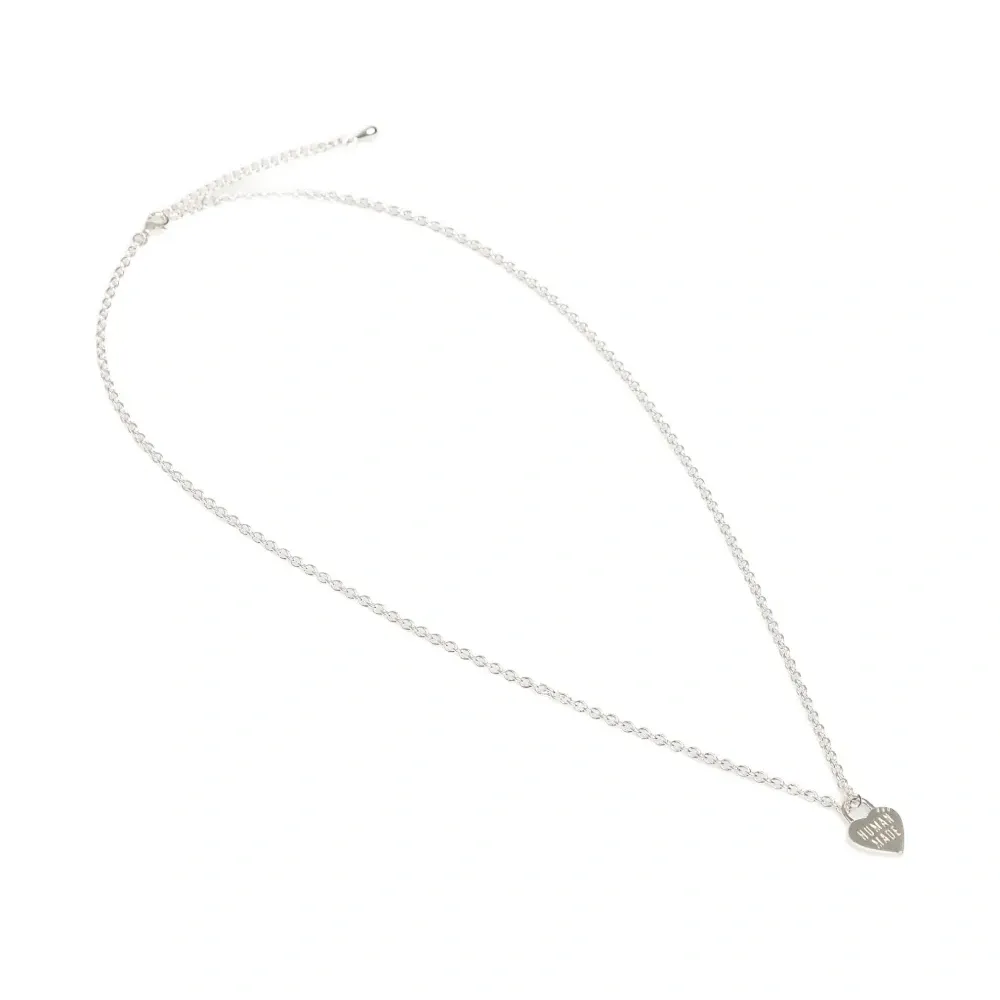 Серебряное колье в форме сердца