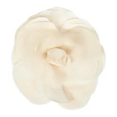 Брошь в виде цветка