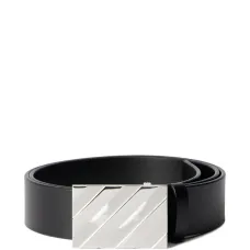 Кожаный ремень с диагональной пряжкой Кожаный ремень с диагональной пряжкой