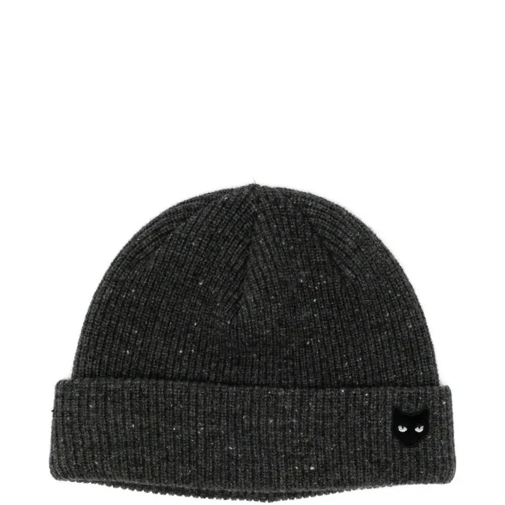 Шапка бини с вышивкой