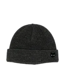 Шапка бини с вышивкой