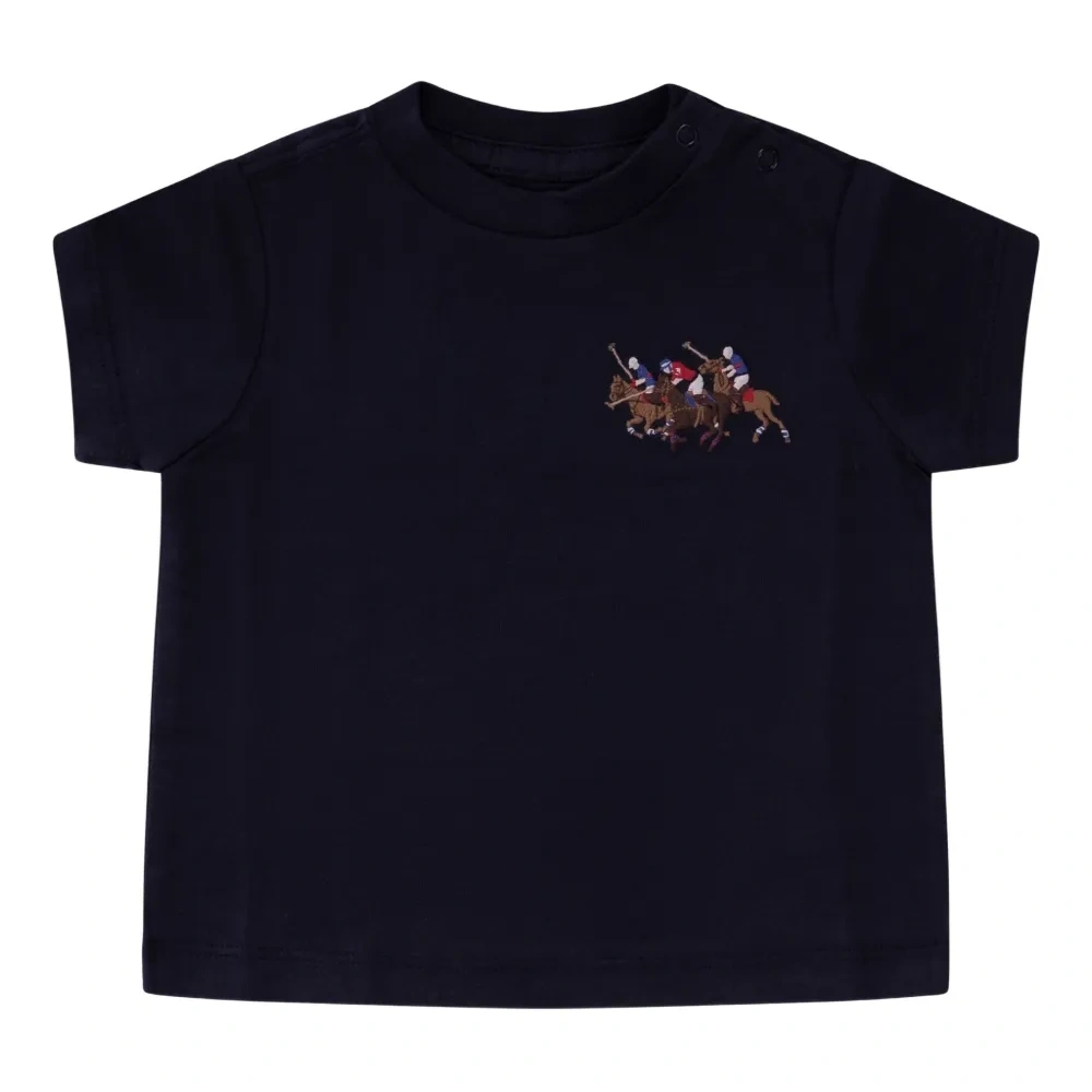 Футболка с вышивкой