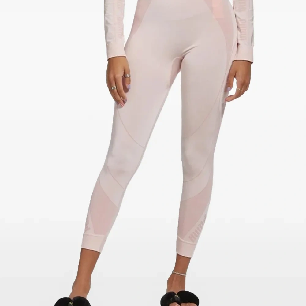 Леггинсы с логотипом на поясе