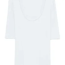 Футболка с вырезом-лодочка