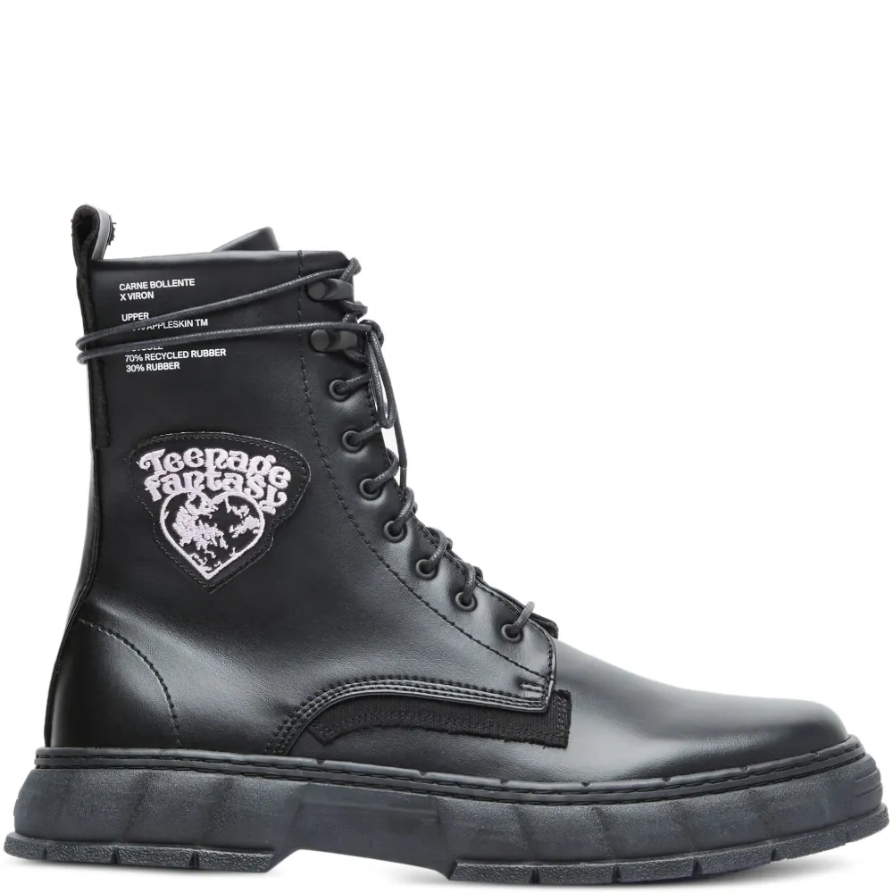 Ботинки на шнуровке