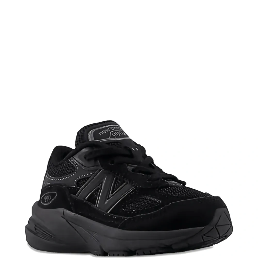 Низкие кроссовки 990v6