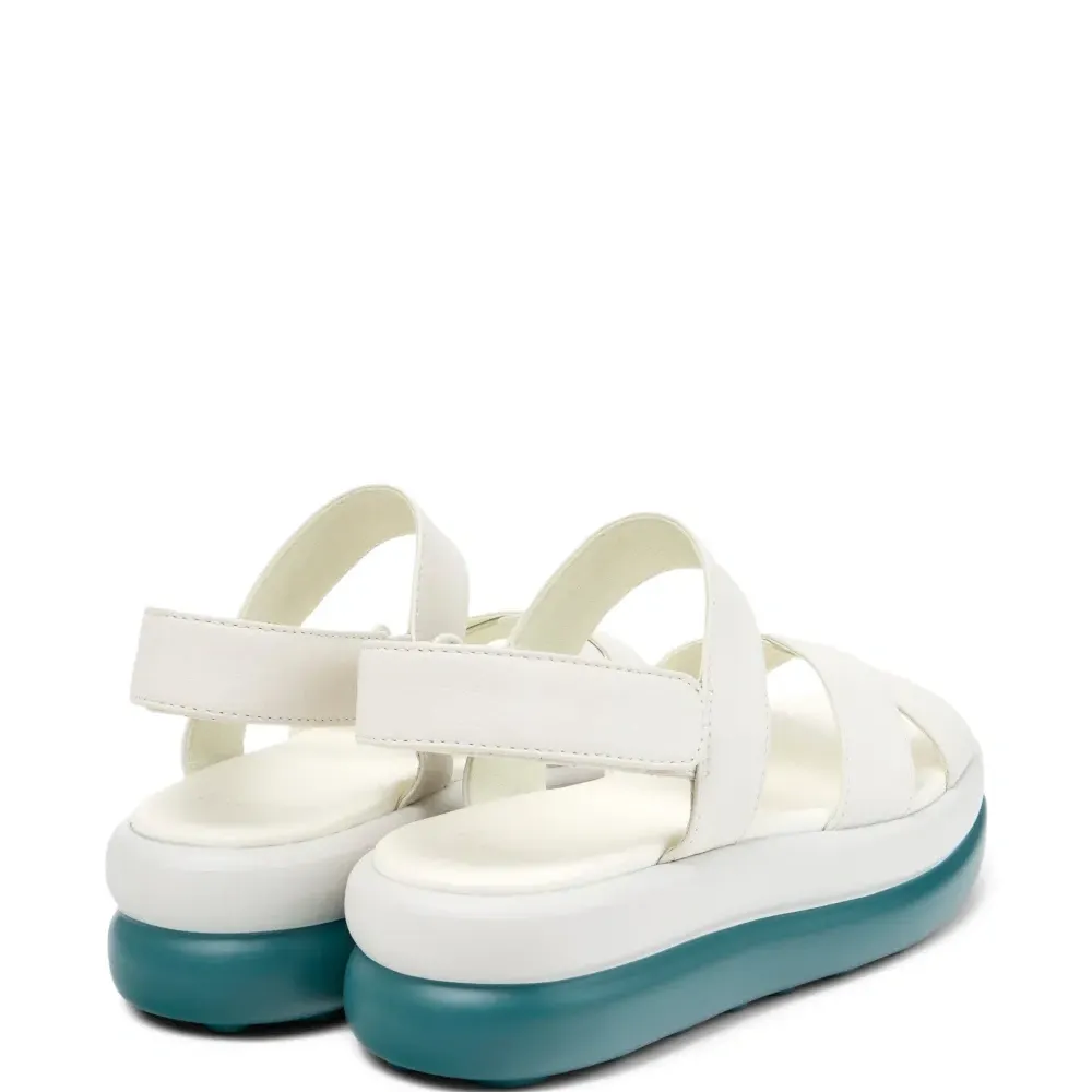 Босоножки с перекрестными ремешками Босоножки с перекрестными ремешками