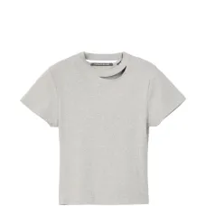 Футболка с вырезами