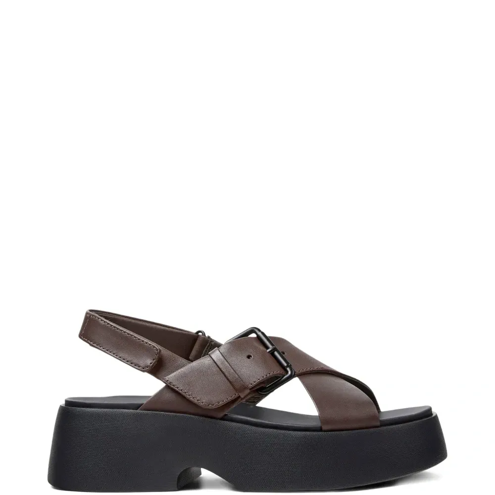 Кожаные сандалии Tasha с пряжкой