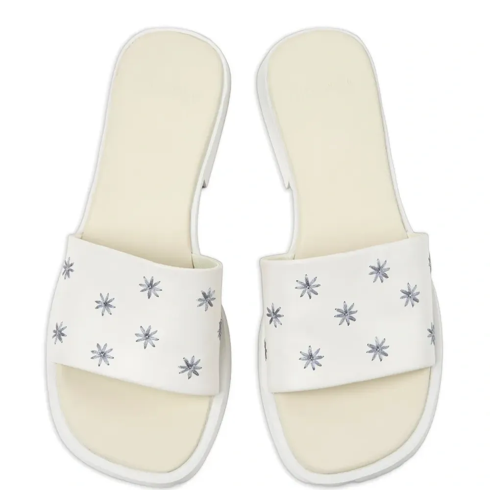 Босоножки Dana Босоножки Dana