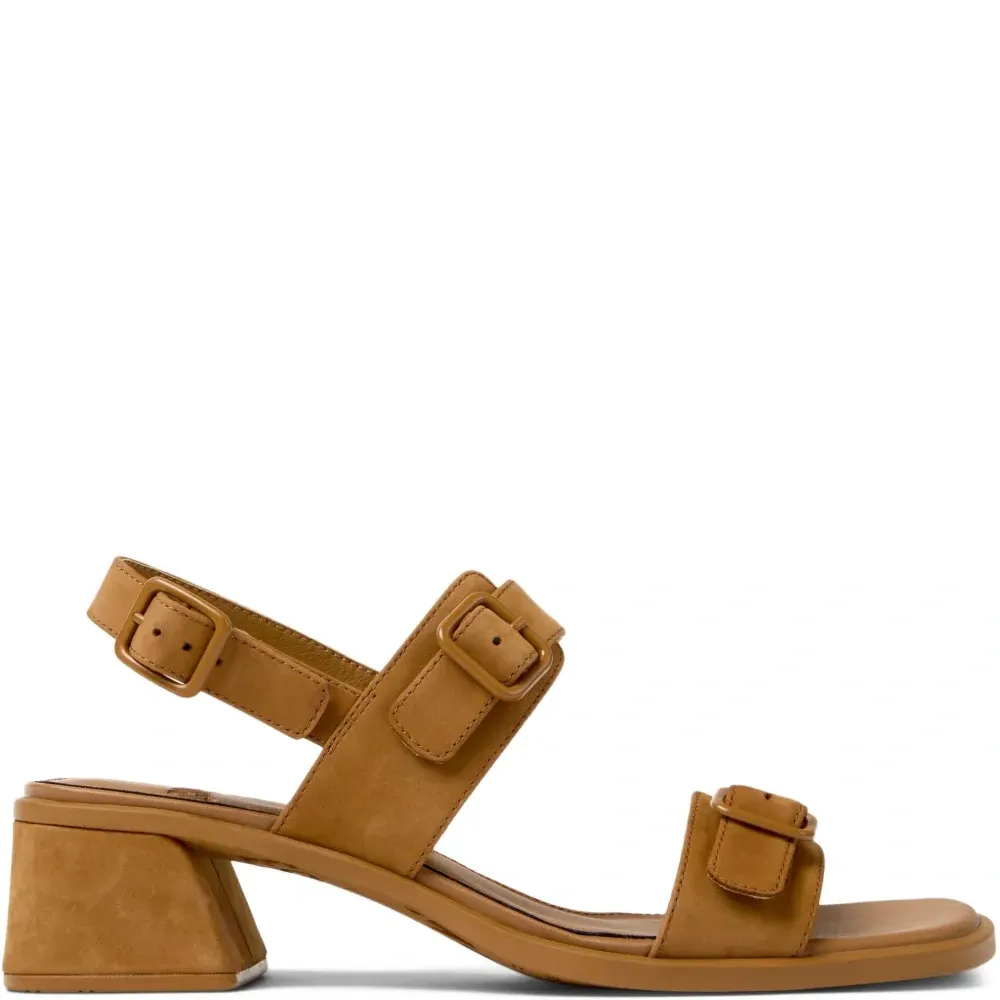 Босоножки Kora с пряжками