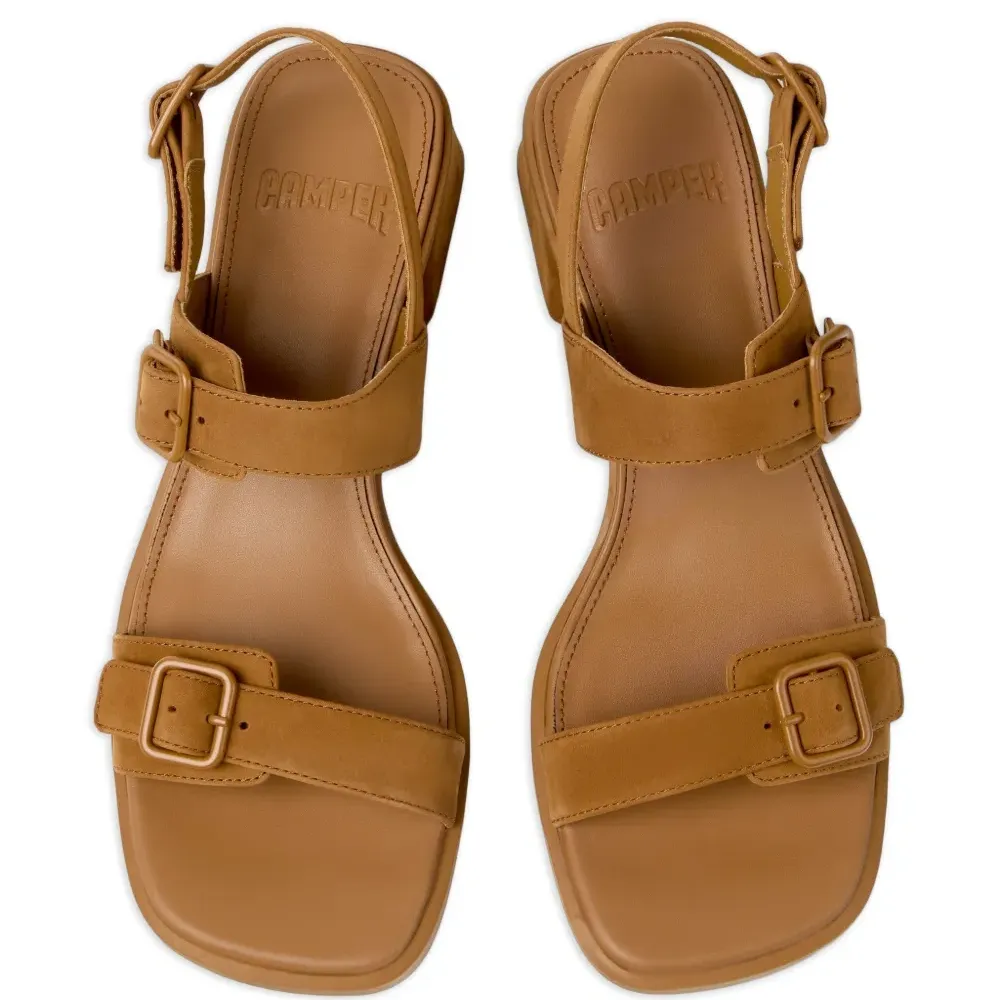 Босоножки Kora с пряжками