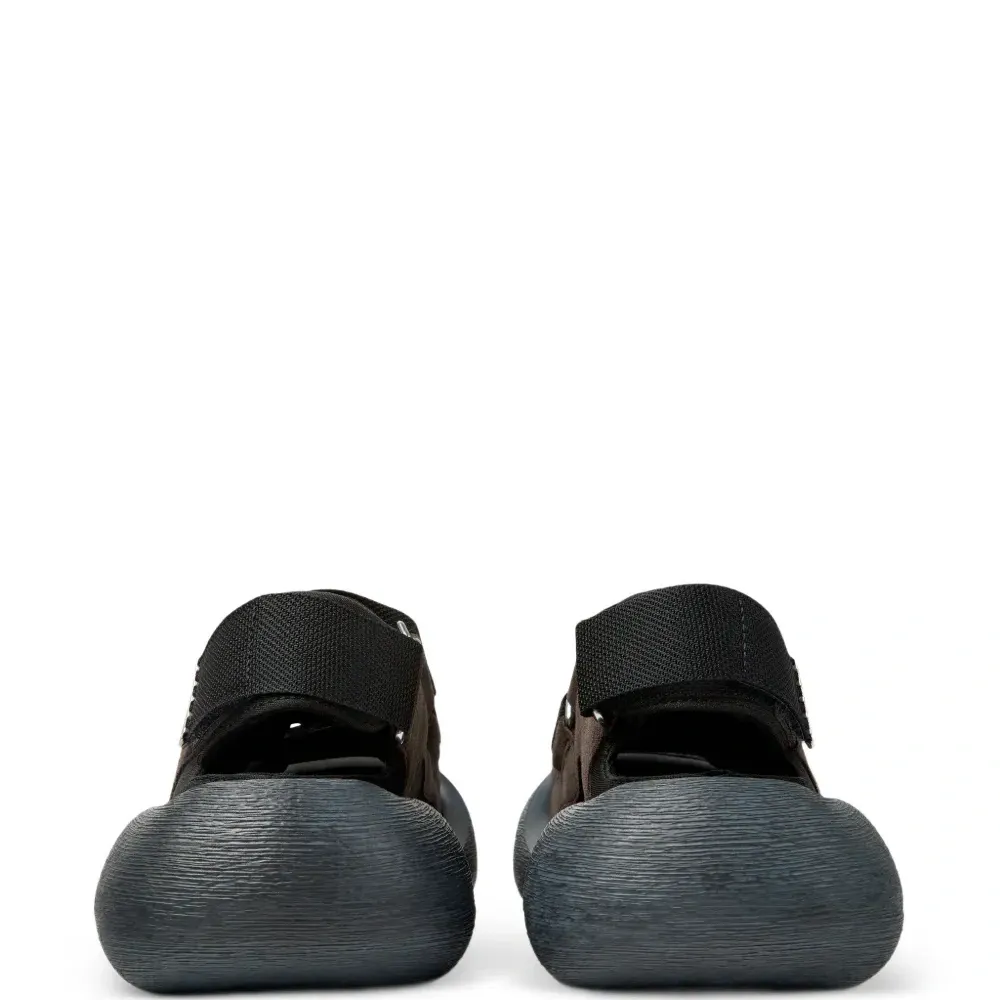 Сандалии с ремешками Сандалии с ремешками