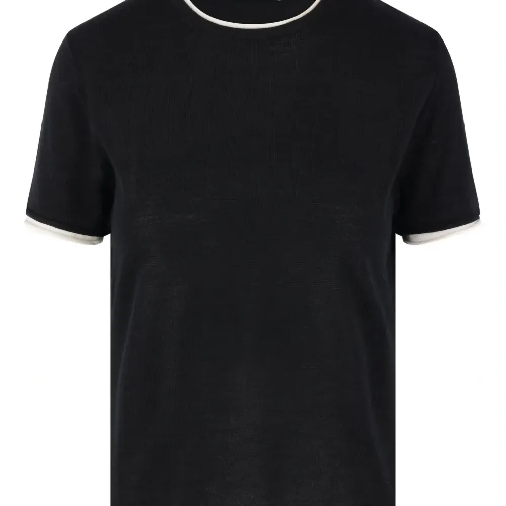 Футболка с коротким рукавом и контрастной отделкой