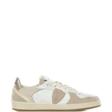 Кроссовки на шнуровке PGLD