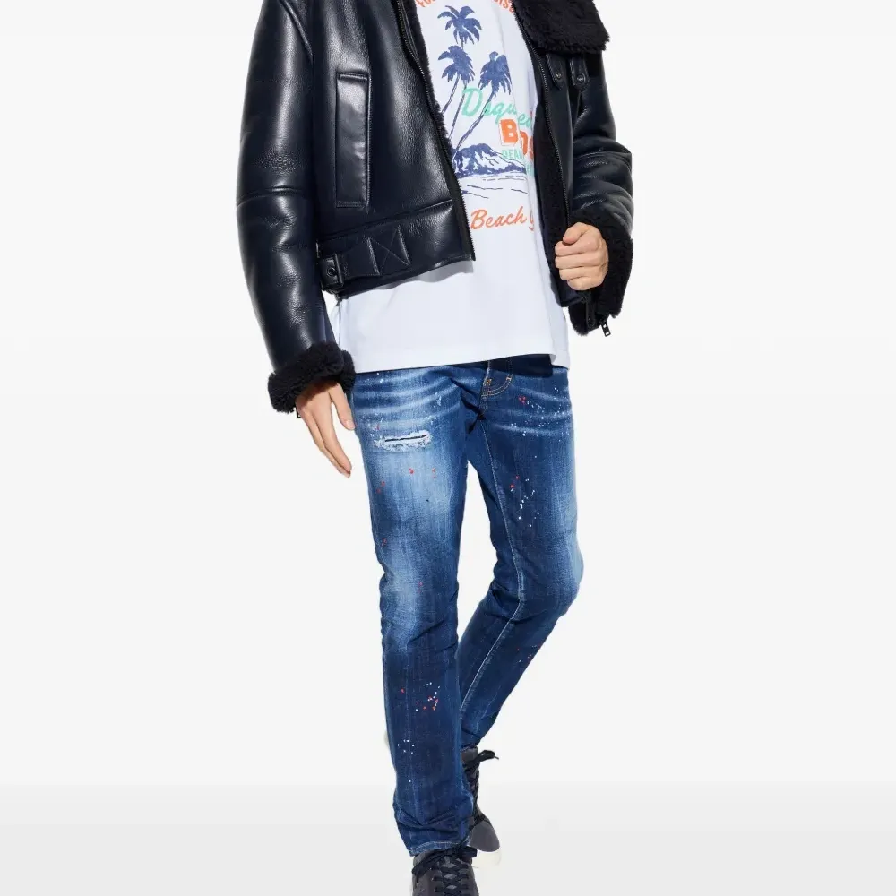 Футболка с тропическим принтом