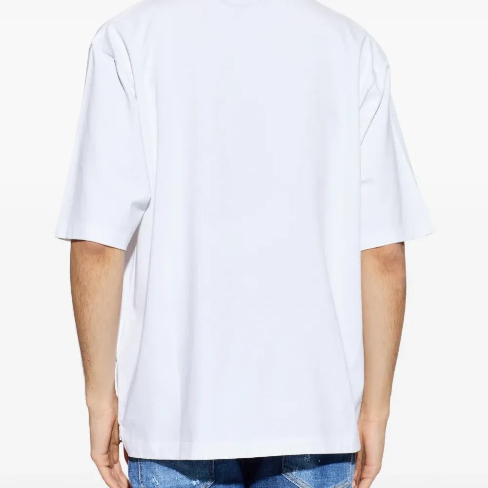 Футболка с тропическим принтом