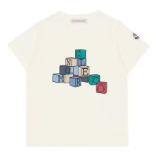 Футболка с короткими рукавами и графическим принтом