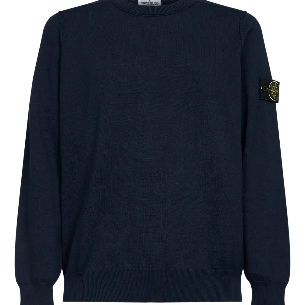 Свитшот с круглым вырезом