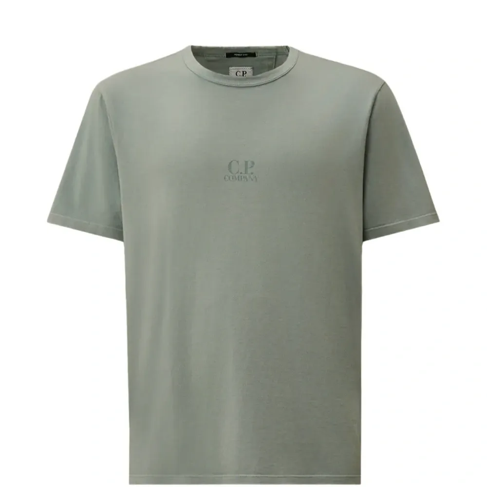 Футболка с логотипом