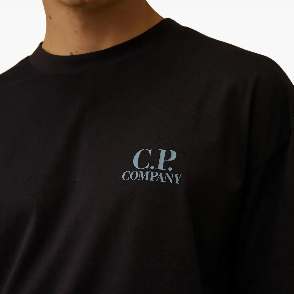 Футболка с логотипом