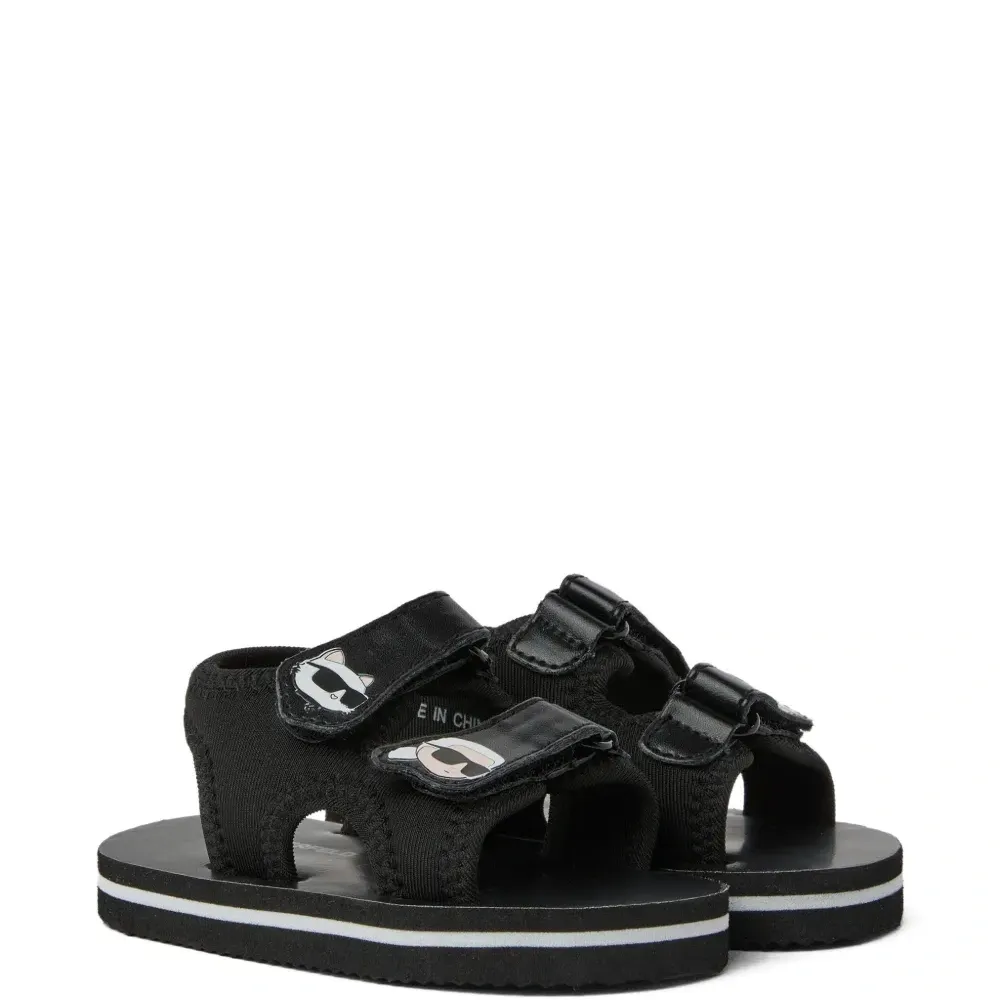 Босоножки с логотипом