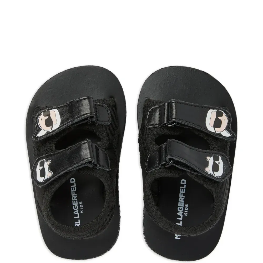 Босоножки с логотипом