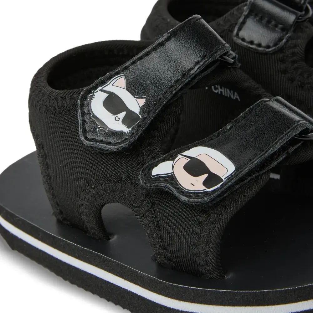 Босоножки с логотипом