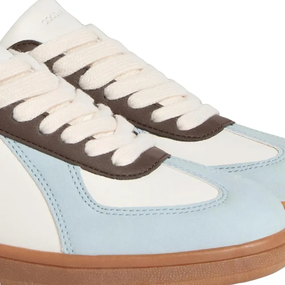 Кроссовки C-Style с тиснением логотипа 90