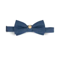 Бабочка с отделкой пуговицами