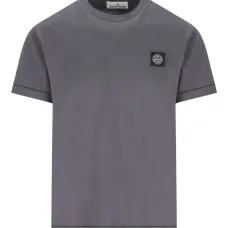 Футболка с нашивкой