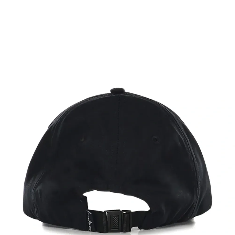 Бейсболка с вышивкой в виде компаса