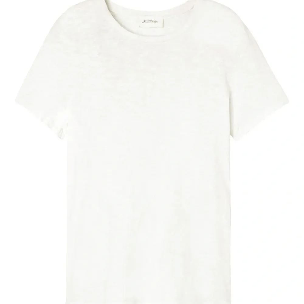 Футболка с круглым вырезом и короткими рукавами