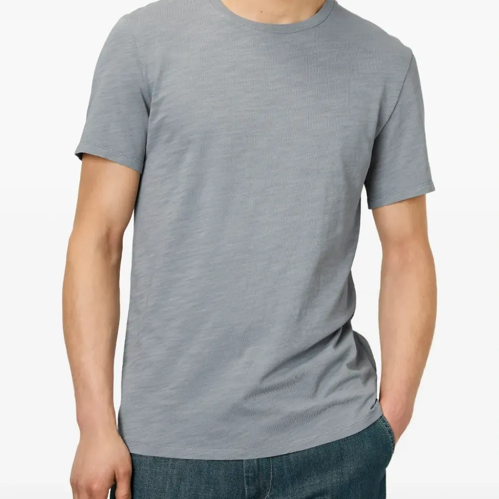 Футболка с круглым вырезом