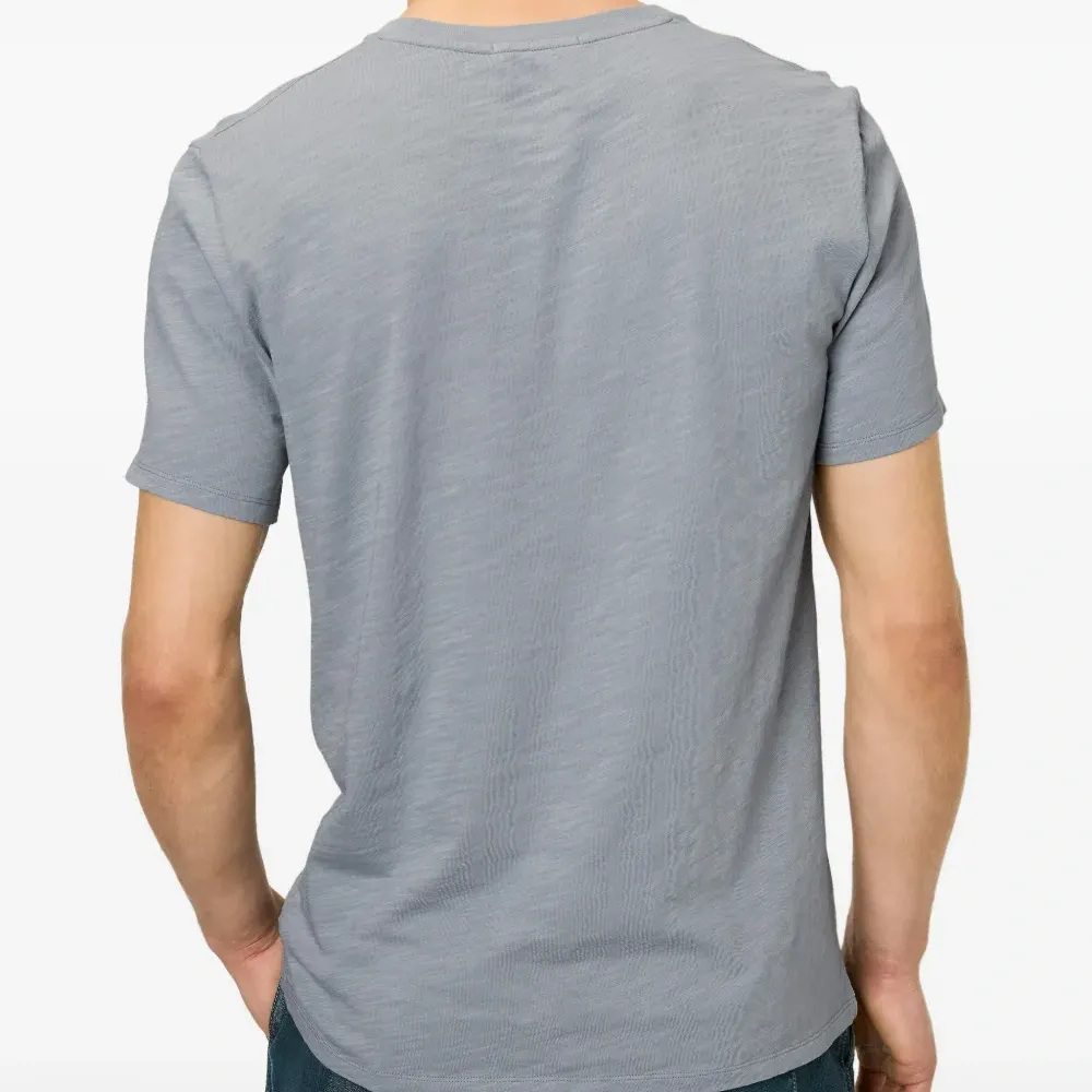 Футболка с круглым вырезом