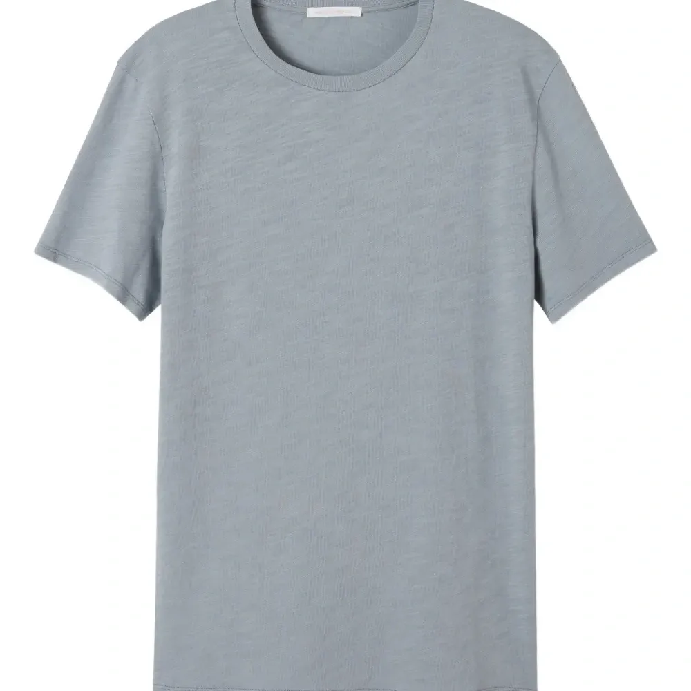 Футболка с круглым вырезом