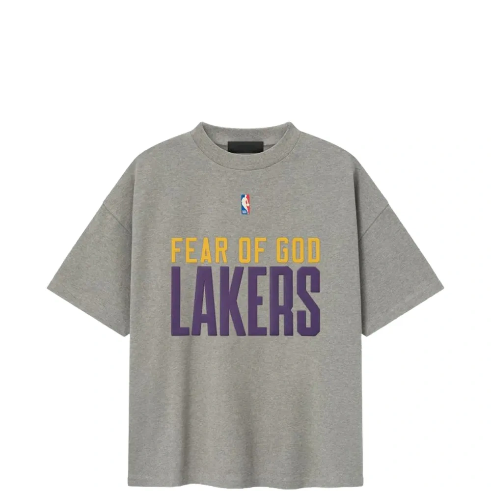 Футболка с графичным принтом