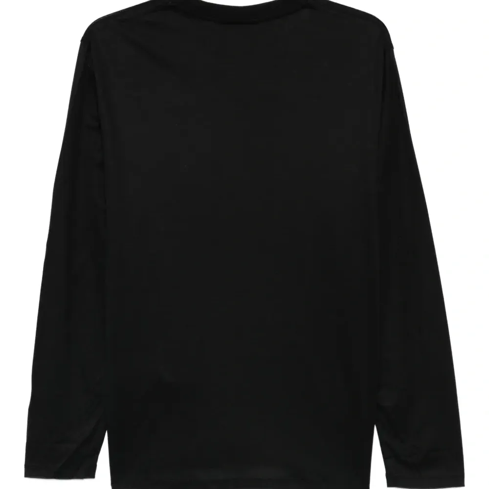 Футболка с вышитым логотипом Футболка с вышитым логотипом