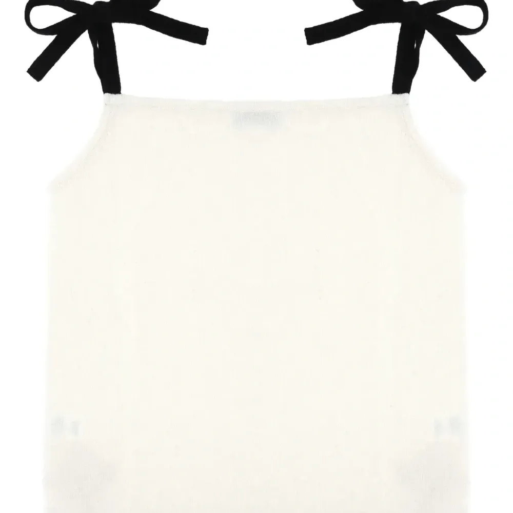 Топ с двумя бантами