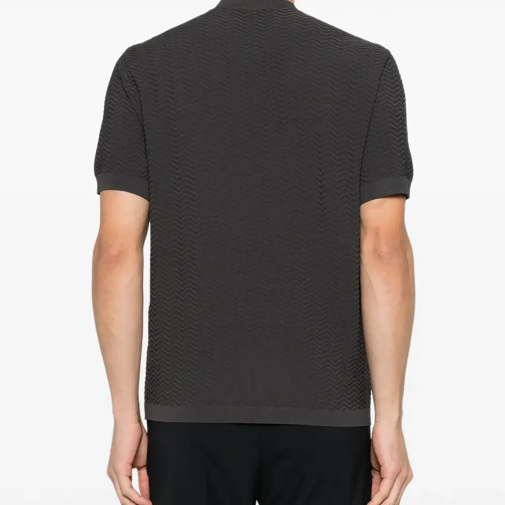 Футболка с короткими рукавами и узором "елочка"