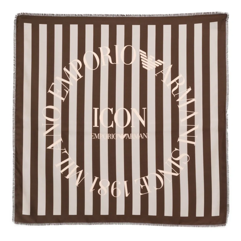 Полосатый шарф с бахромой Полосатый шарф с бахромой