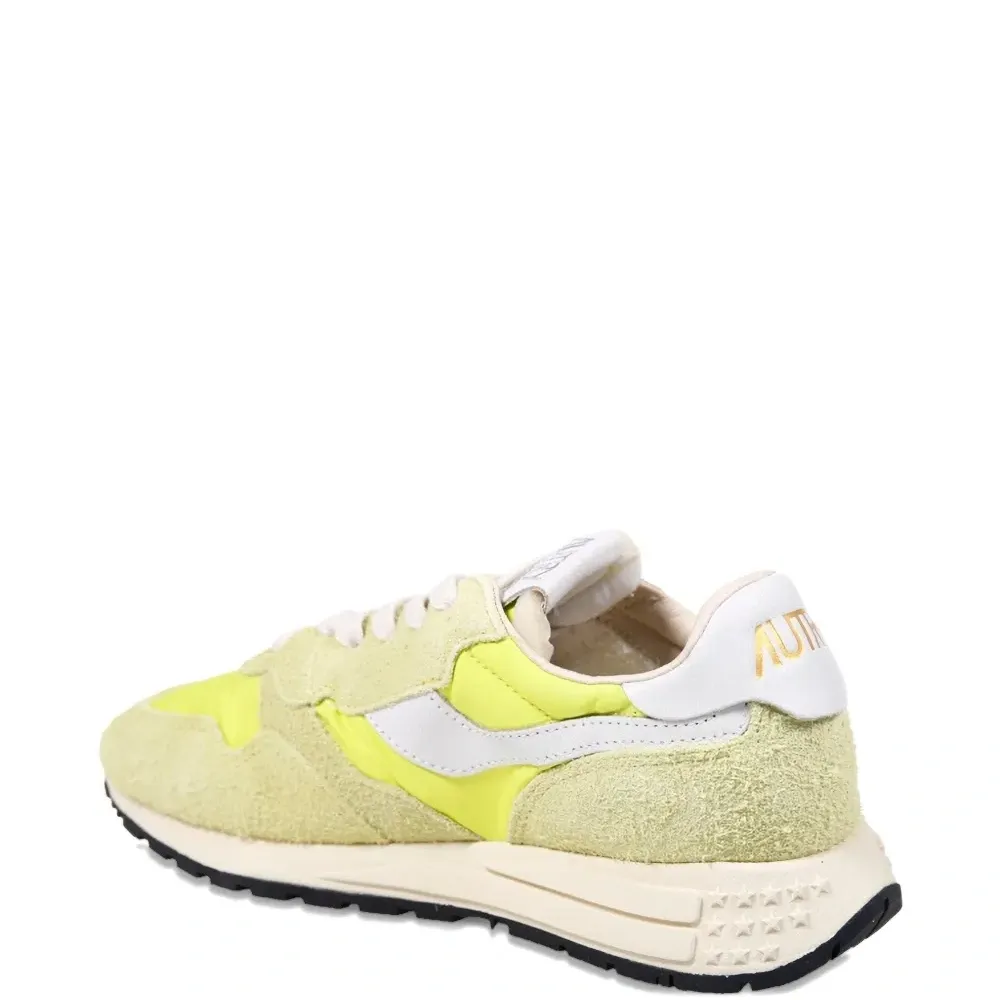 Кроссовки на шнуровке с принтом логотипа