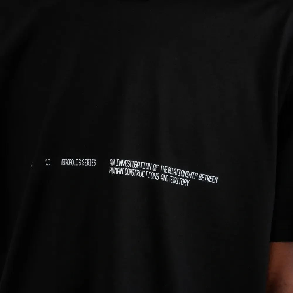 Футболка с логотипом