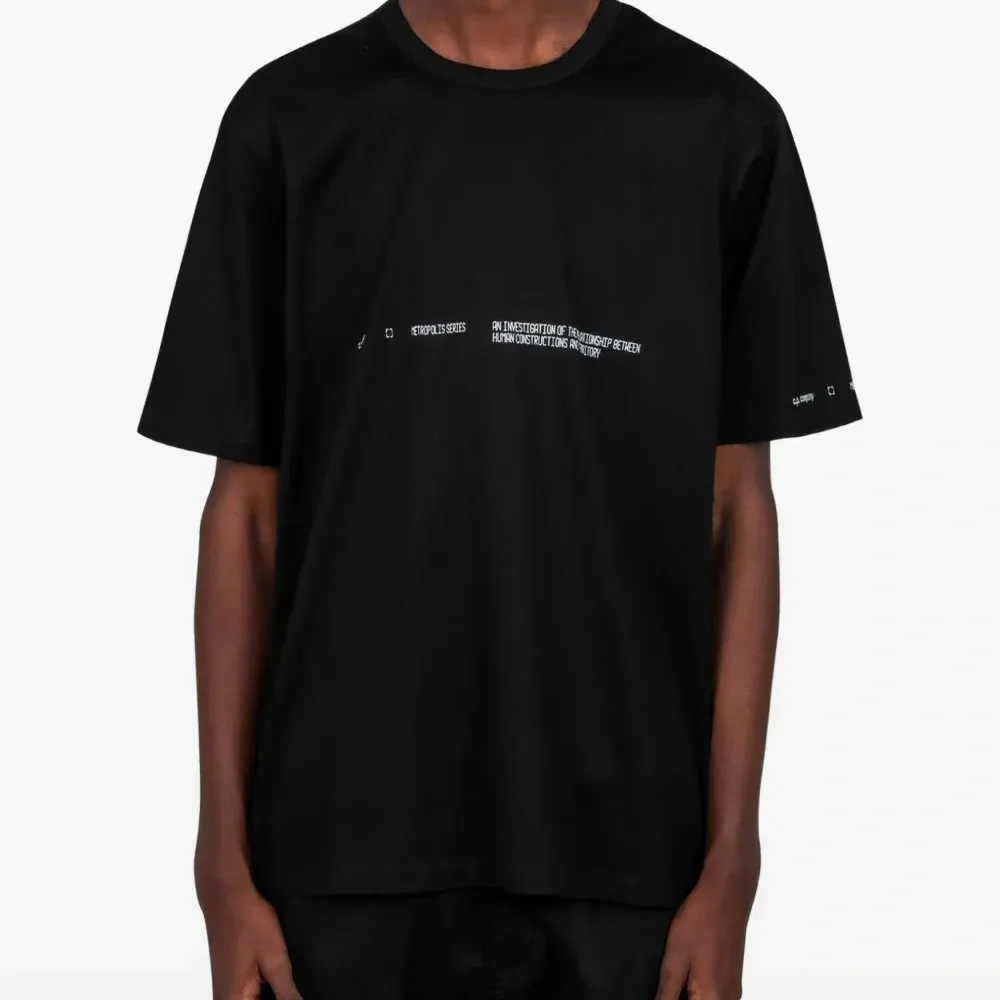 Футболка с логотипом