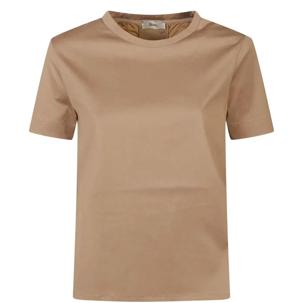 Футболка с круглым вырезом