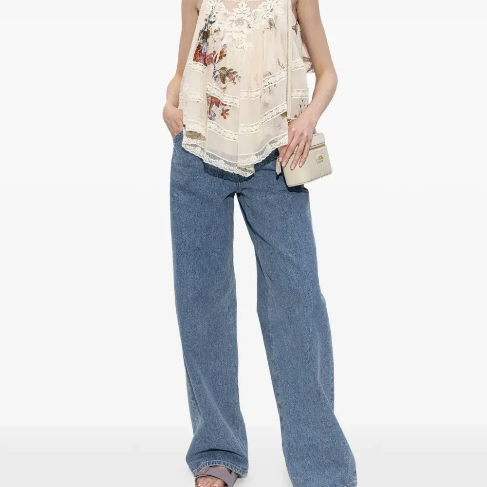 Сандалии Arizona с ремешками и пряжками