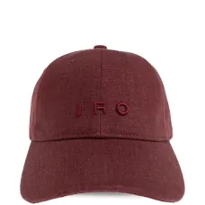 Вышитая кепка