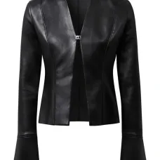 Рубашка с глубоким рукавом и воротником Рубашка с глубоким рукавом и воротником