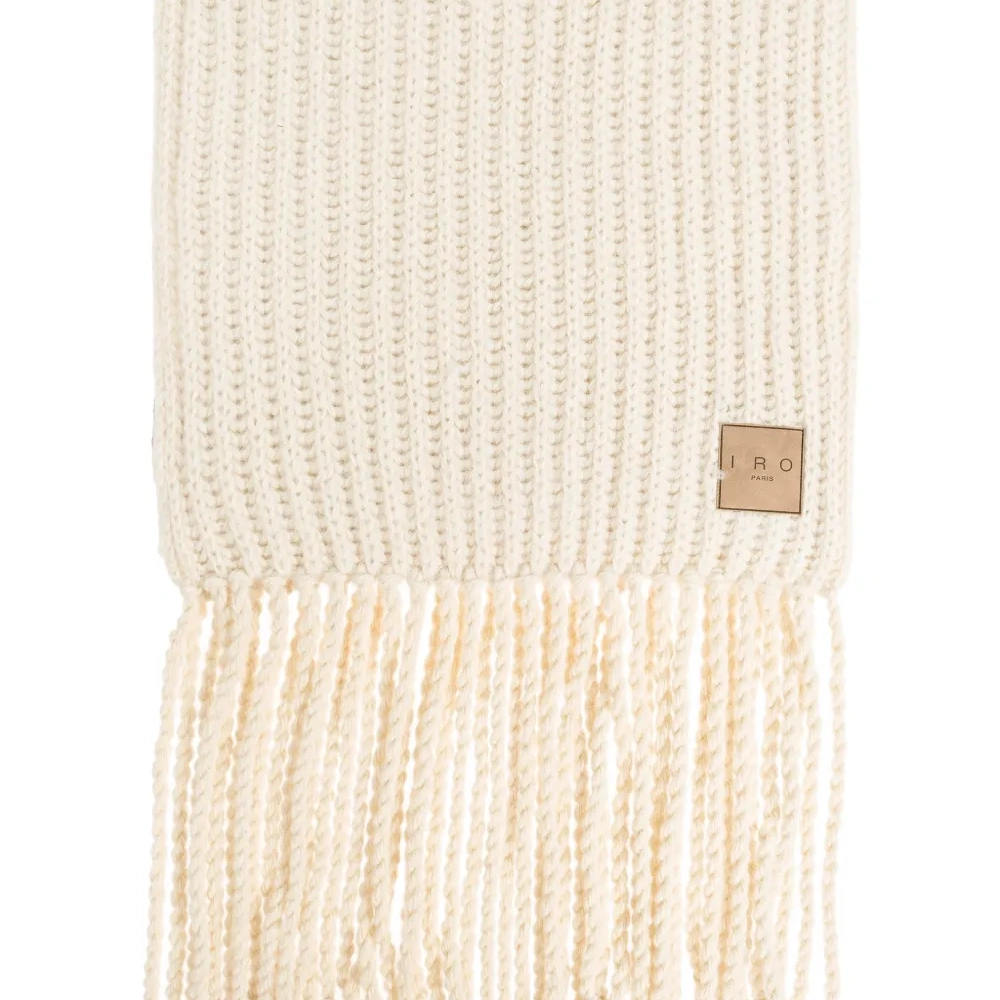 Шарф с кисточками Шарф с кисточками